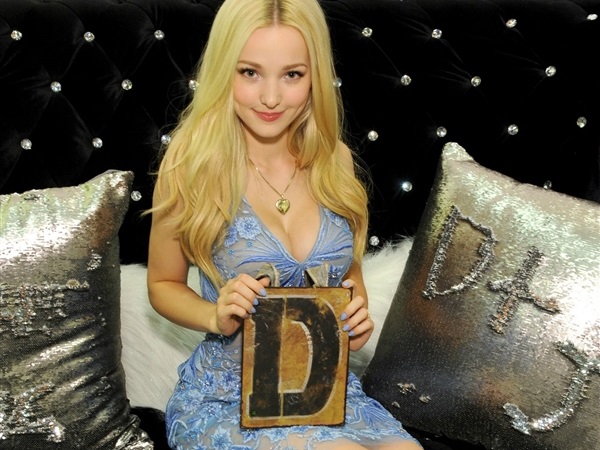 DOVE CAMERON xxx Actriz Disney Desnuda - famosas-desnudas-disney-porno-xxx-sexo-tetas-vaginas-pilladas-hackeadas-nude-naked-leaked-sex-tape (6)