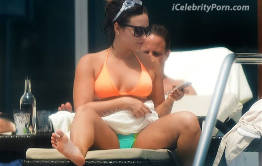 Demi Lovato Desnuda Fotos de Famosas Filtradas-cantantes-estados-nidos-celebridades-hollywood-xxx-sexo-desnudas-follando-calatas (8)