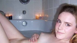 Famosa Emma Watson Desnuda en el Jacuzzi famosas-xxx-archivo-follando-tetas-detras-camaras-upskin-playa-sensual-hot-candente (1)