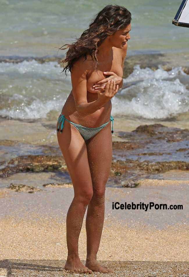 xxx Irina Shayk Desnuda en una Playa -famosas-desnudas-icelebrityporn-descuidos-modelos-topless (8)
