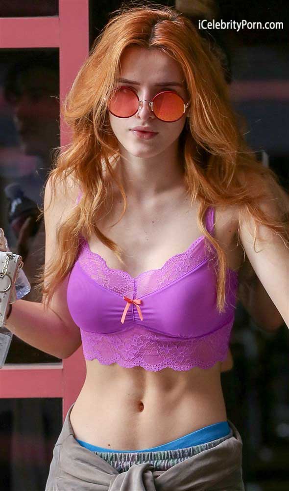 Sexys Fotos de Bella Thorne con un pequeño sujetador - tetas de Bella Thorne - Pechos de famosas descuidos fotos filtradas